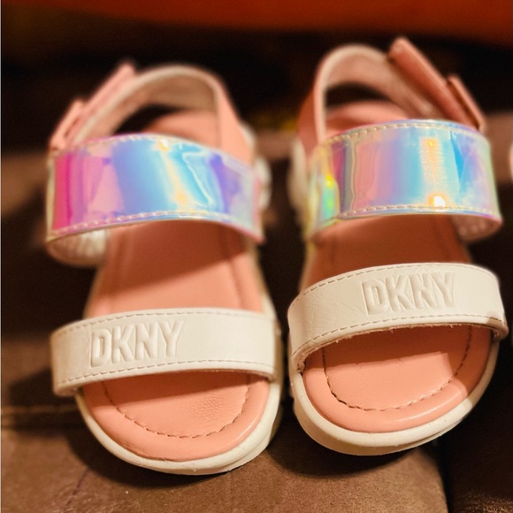 Toddler girl sandals size 6c - Picture 3 of 4